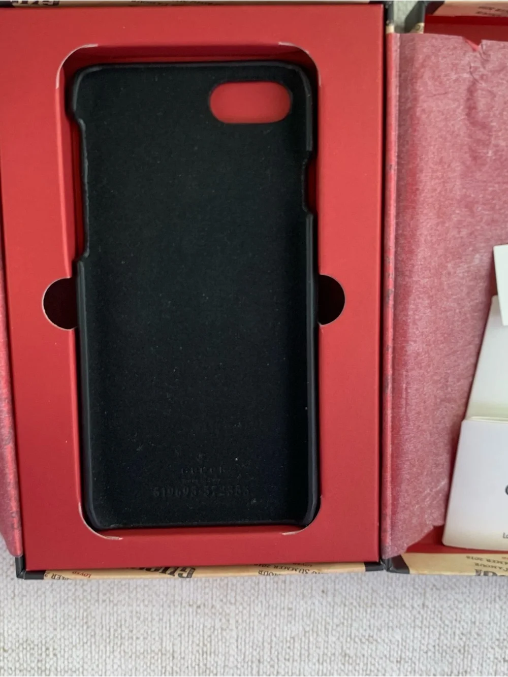 Gucci New iPhone 7/8 Case‎ GUCCY logo black gold